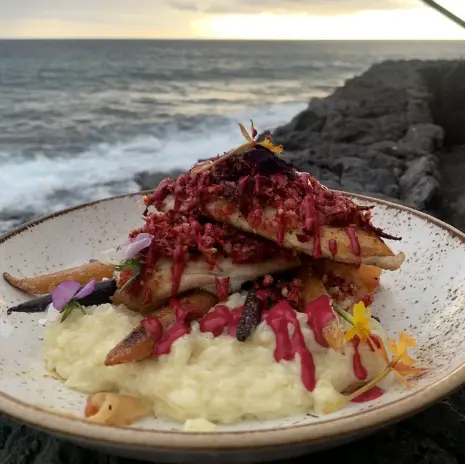 Best food in Kona, Hawaii with a view of the ocean, Magics Beach Grill